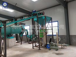 有機(jī)肥圓盤造粒產(chǎn)線現(xiàn)場(chǎng)